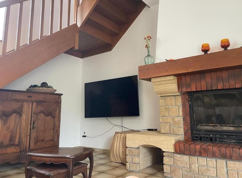 La Vernelle Maison Familiale מראה חיצוני תמונה
