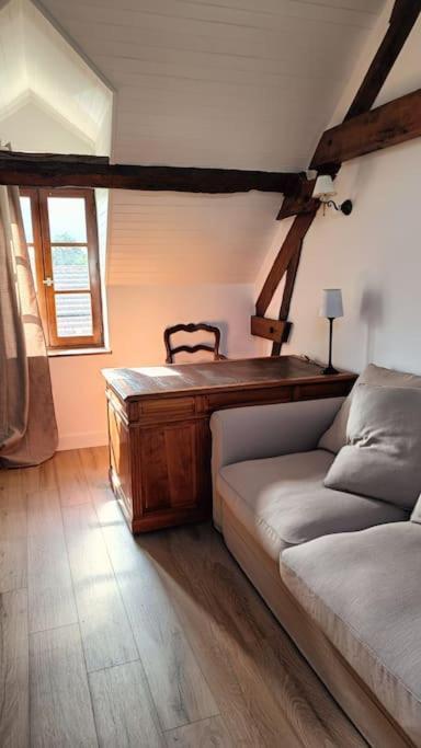 La Vernelle Maison Familiale מראה חיצוני תמונה