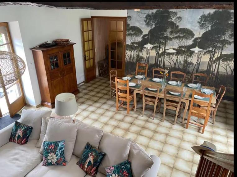 La Vernelle Maison Familiale מראה חיצוני תמונה